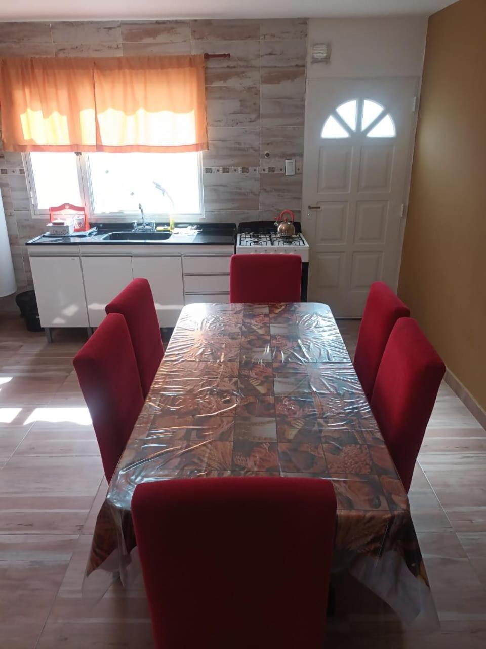 Apartment Lo De Fernando 5 *